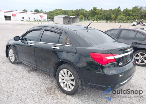 2014 Chrysler 200 Limited z USA, uszkodzony, nr VIN 1C3CCBCG4EN157229